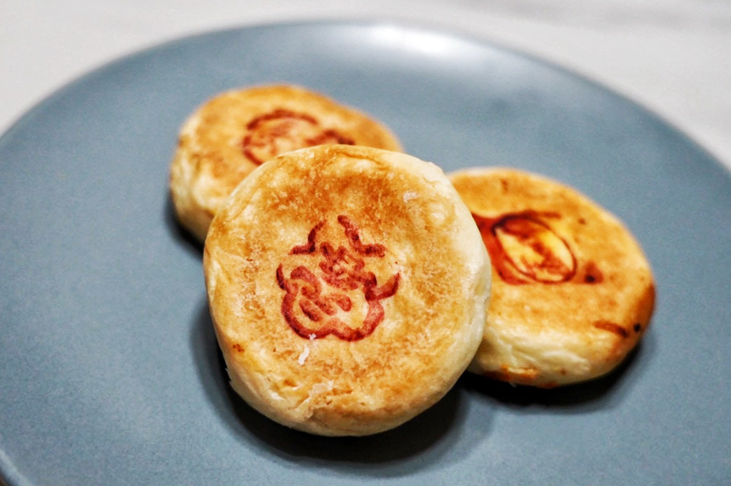 長房老元香牛舌餅
