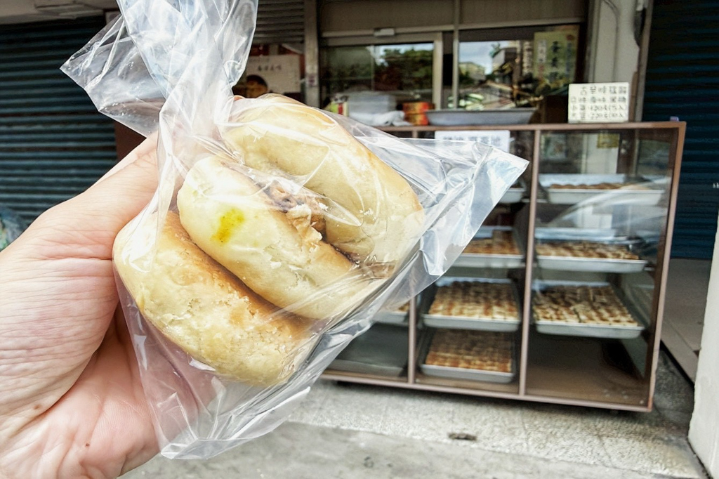 長房老元香牛舌餅