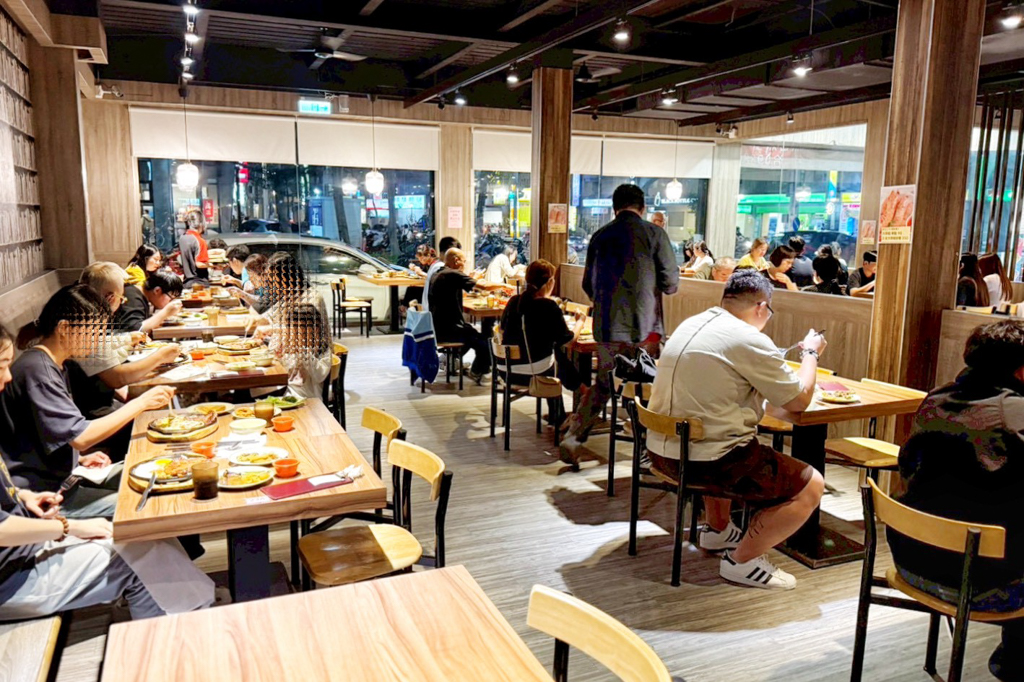 艾佳牛排館