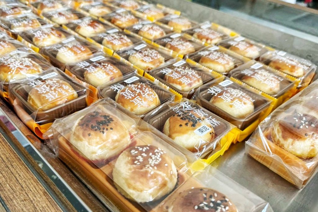 長房老元香牛舌餅