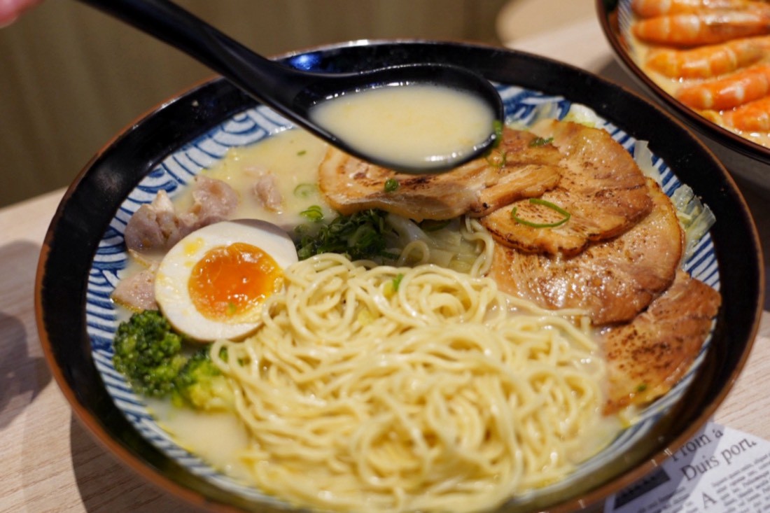 二春外鍋燒專賣店
