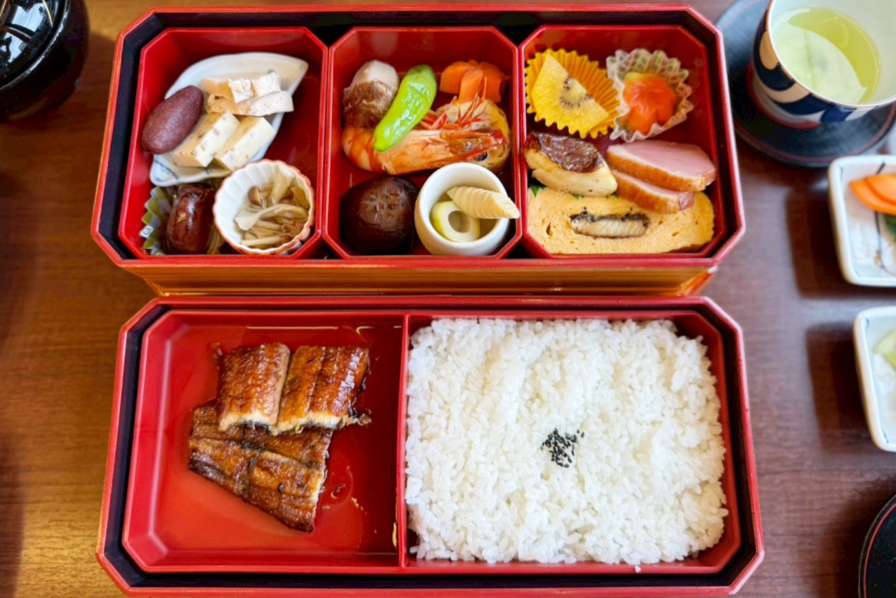 博多名代吉塚鰻魚屋,吉塚鰻魚,福岡聚餐,福岡必吃,福岡美食,博多鰻魚飯,日本鰻魚飯 博多名代吉塚鰻魚屋,吉塚鰻魚,福岡聚餐,福岡必吃,福岡美食,博多鰻魚飯,日本鰻魚飯