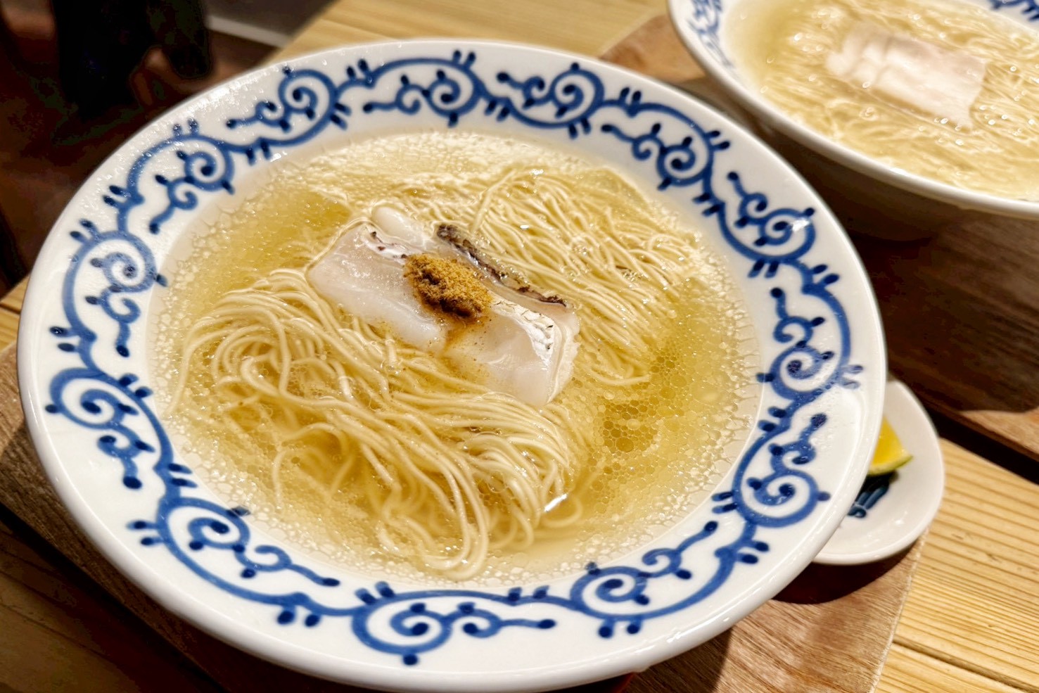 豚そば 月や