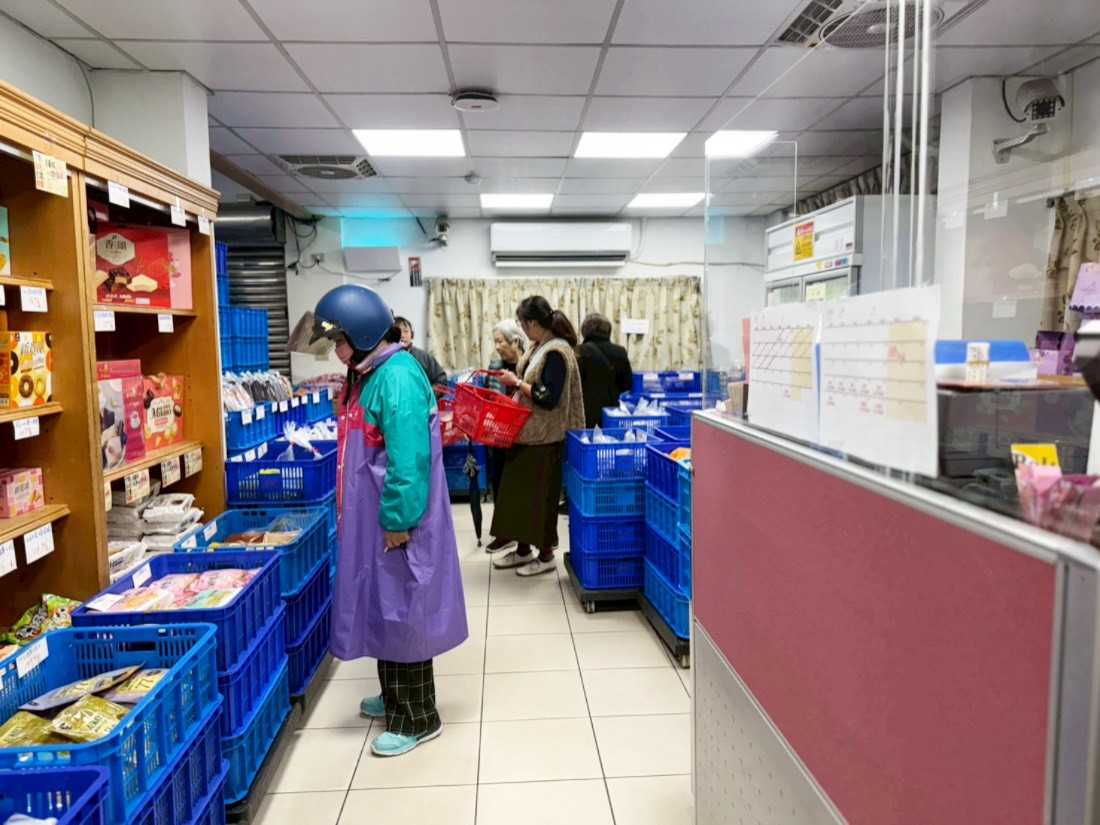 宏亞食品工廠