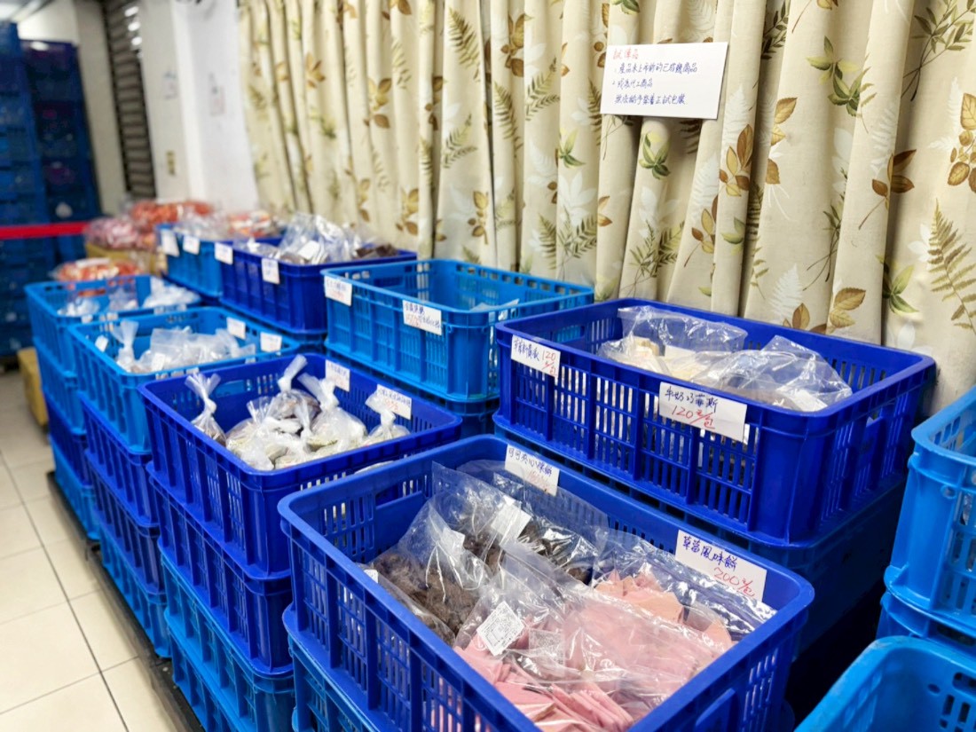 宏亞食品工廠