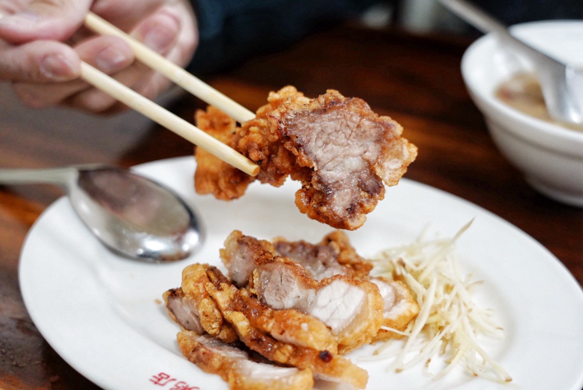 周記肉粥店
