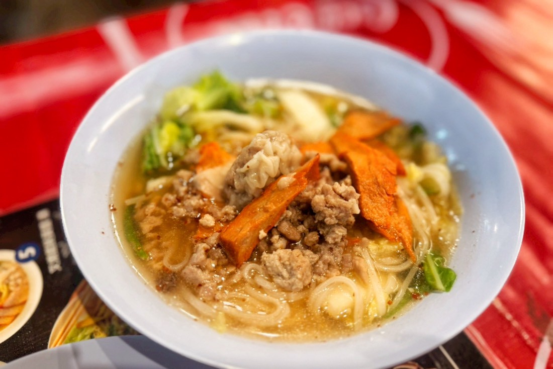阿德泰式叉燒麵