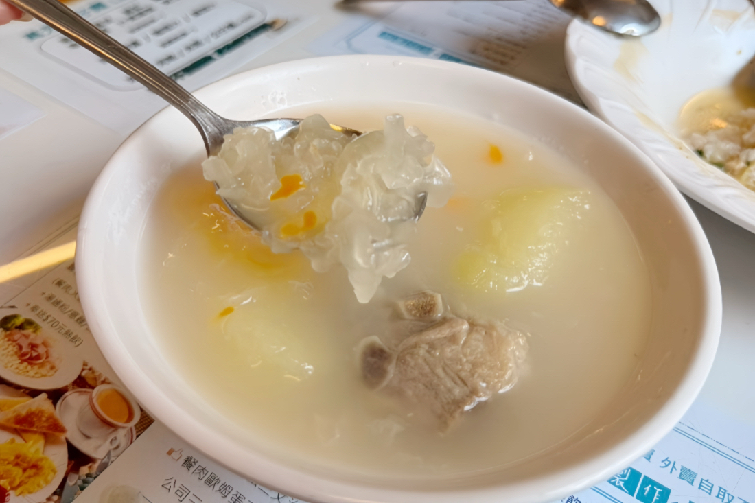 萬芳冰室南京店,茶餐廳,台北美食,台北聚餐,松山聚餐,松山美食,菠蘿油