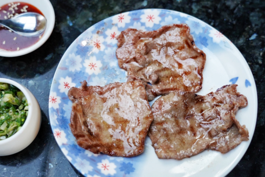 月見里山 炭火燒肉
