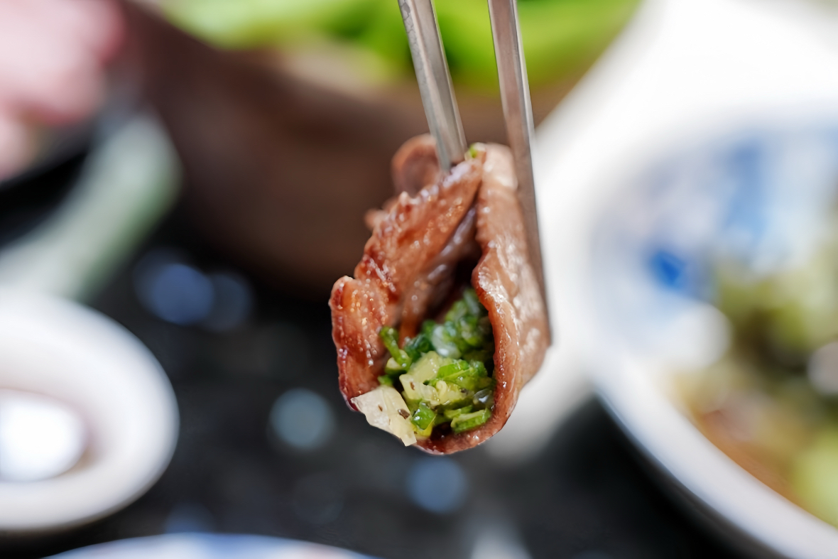 月見里山 炭火燒肉