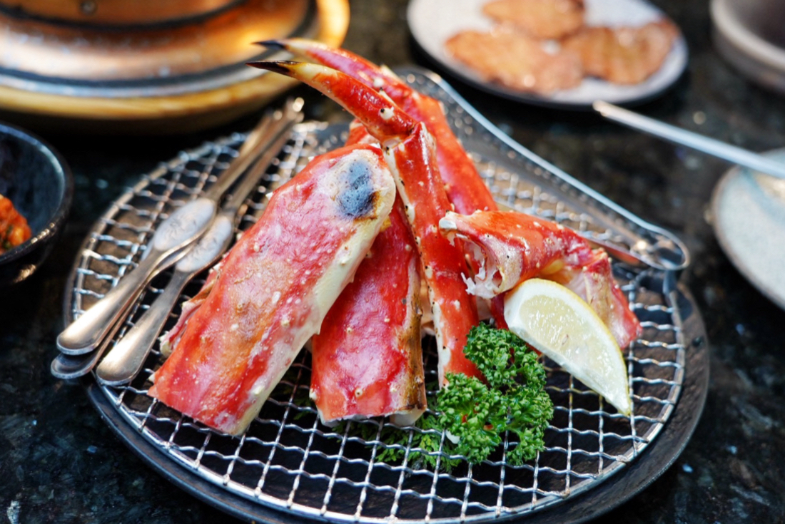 月見里山 炭火燒肉