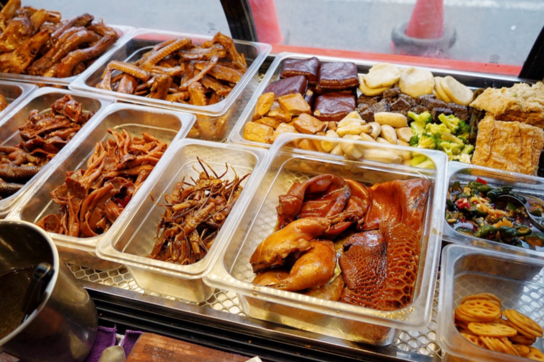 追蕾醬香黑鴨滷味