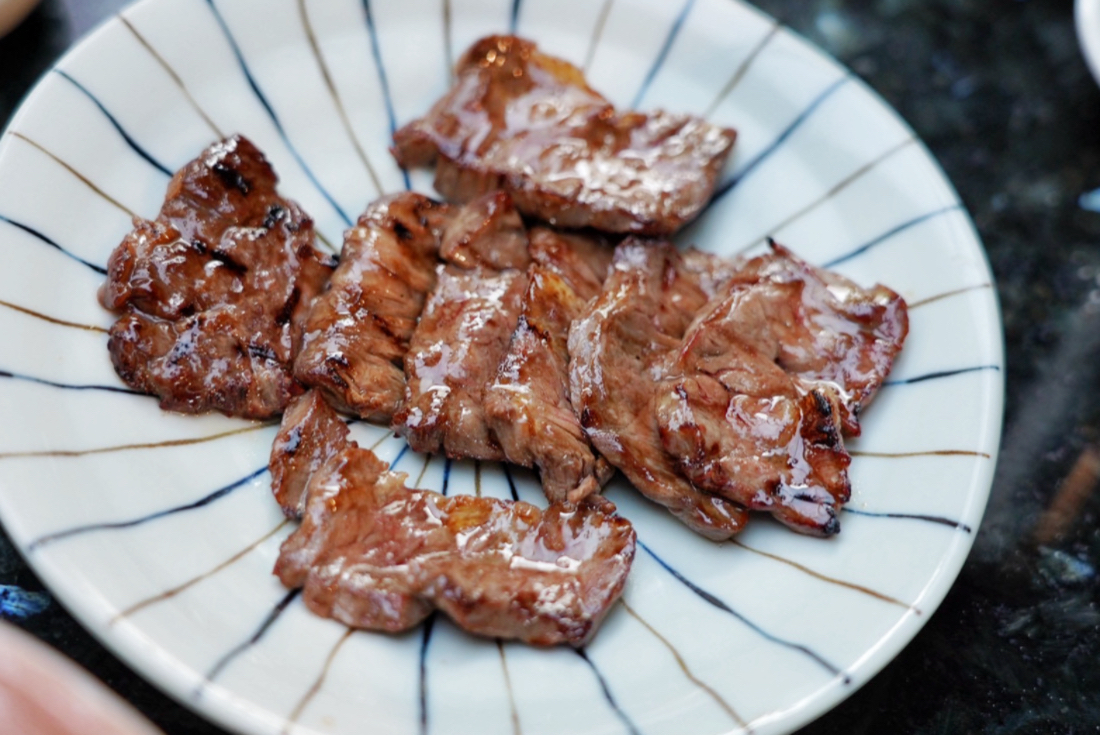 月見里山 炭火燒肉