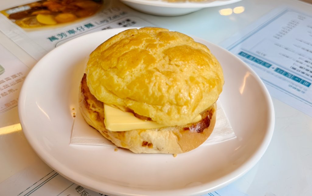 萬芳冰室南京店,茶餐廳,台北美食,台北聚餐,松山聚餐,松山美食,菠蘿油