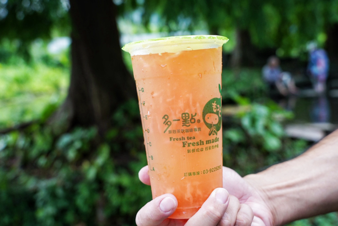 員山手搖飲,宜蘭好吃,宜蘭小吃,宜蘭手搖飲,宜蘭美食,幸福多一點鮮泡茶飲咖啡,百香QQ,綠豆沙牛奶,美食,芋頭牛奶,芒果冰沙,葡萄柚綠茶