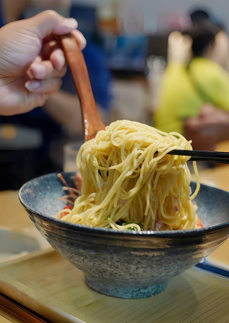 拉麵夫人