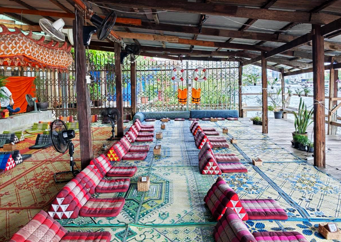 Baan Rim Naam Songwat 