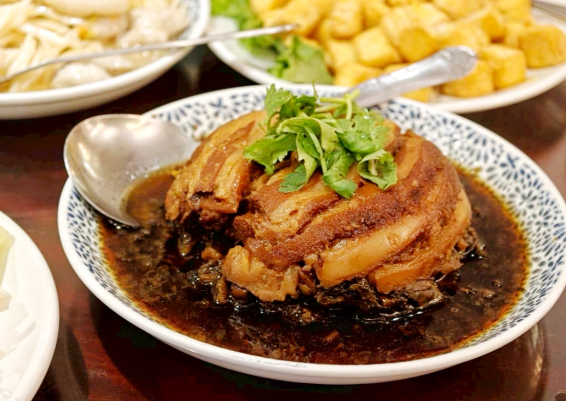 新梅龍鎮